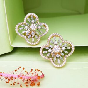Baguette and Diamond Ear Studs in 18K Gold