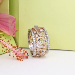 Diamond Band Ring in 18K White Gold, Giri Collections