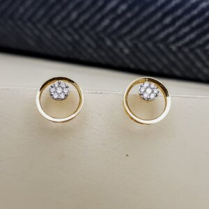 Diamond Pressure setting Ear Studs in 18K Gold, Giri Collections