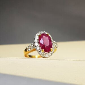 Ruby and Diamond Ring in 18K Gold, Giri Collections