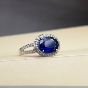 Sapphire and Diamond Cocktail Ring in 18K White Gold, Giri Collections