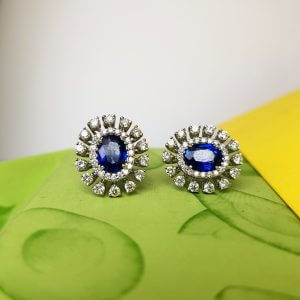 Sapphire and Diamond Tops in 18K White Gold, Giri Collections